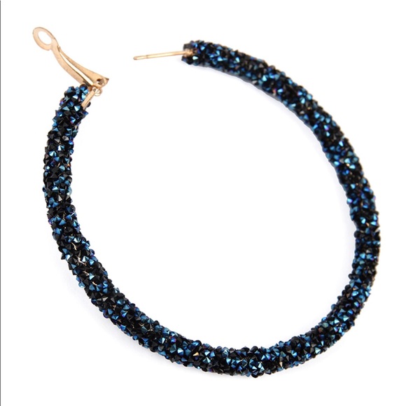 5🌟 ❄️NEW! Blue Rhinestone textured hoops - Picture 2 of 4
